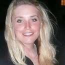 Hot and Horny Miriam Wants to Play in Live Sex Chat